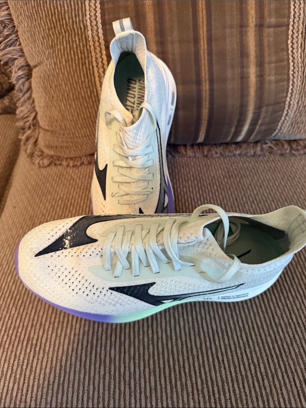 Ladies Mizuno Neo Zen  Sz 7.5